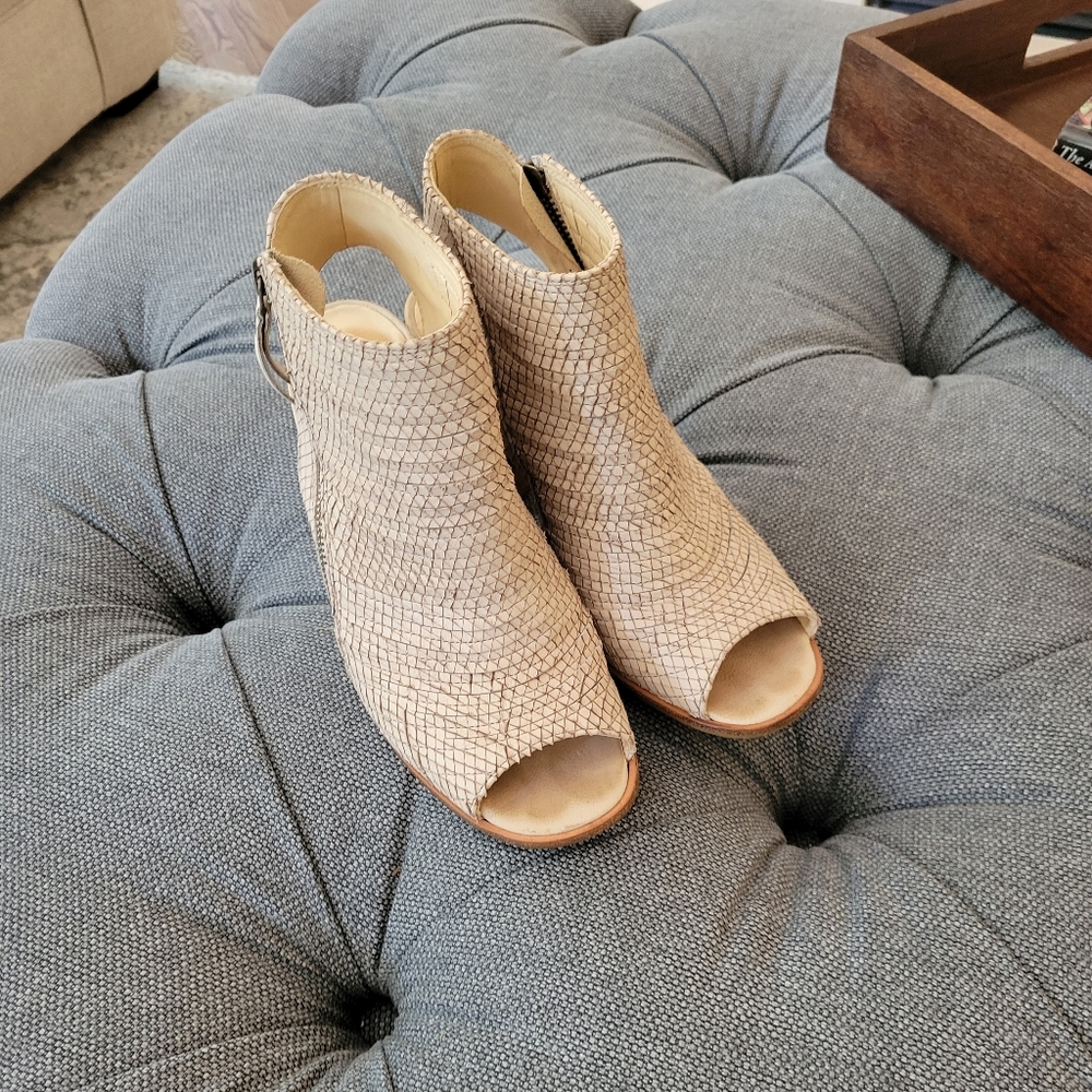 PAUL GREEN Cayanne Peep Toe - Size 7.5 US (5.5 UK)